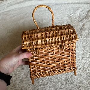 Vintage wicker basket/ purse